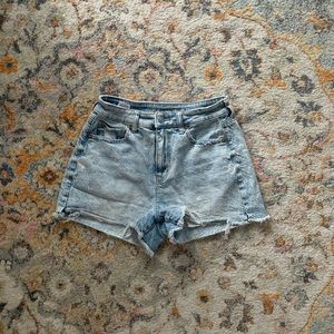 American eagle mom jean size 4